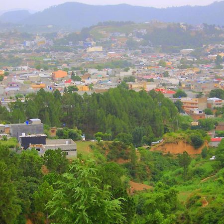 Red Rose Hotel & Resort Mansehra Exterior foto